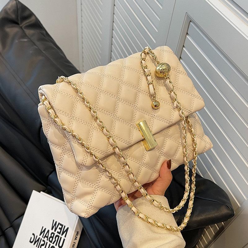 Niche New Women's Bag Crossbody Bag Spring and Summer Genuine Leather High End Feeling This Year's Popular Chain Bag