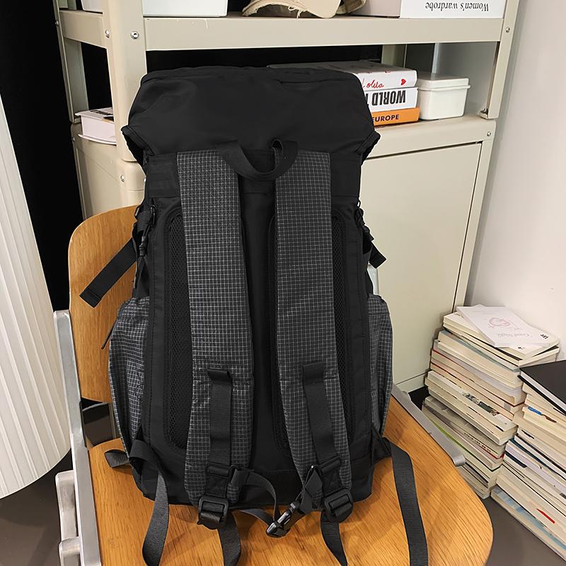 Men's Sports Outdoor Backpack Large Capacity Waterproof Computer Backpack
