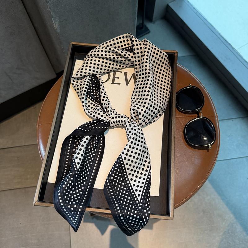 Scarf Simple And Versatile Multi-Functional Shawl Solid Color Minimalist Diamond Scarf Simulation Silk Twill Cool Triangular Silk Scarf