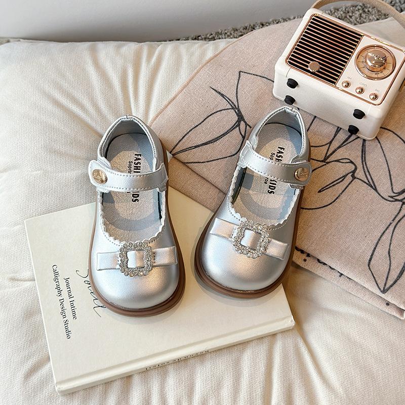Girls silver single shoes children's leather shoes 2025 spring and autumn new girls fashion princess shoes children's performance shoes tide