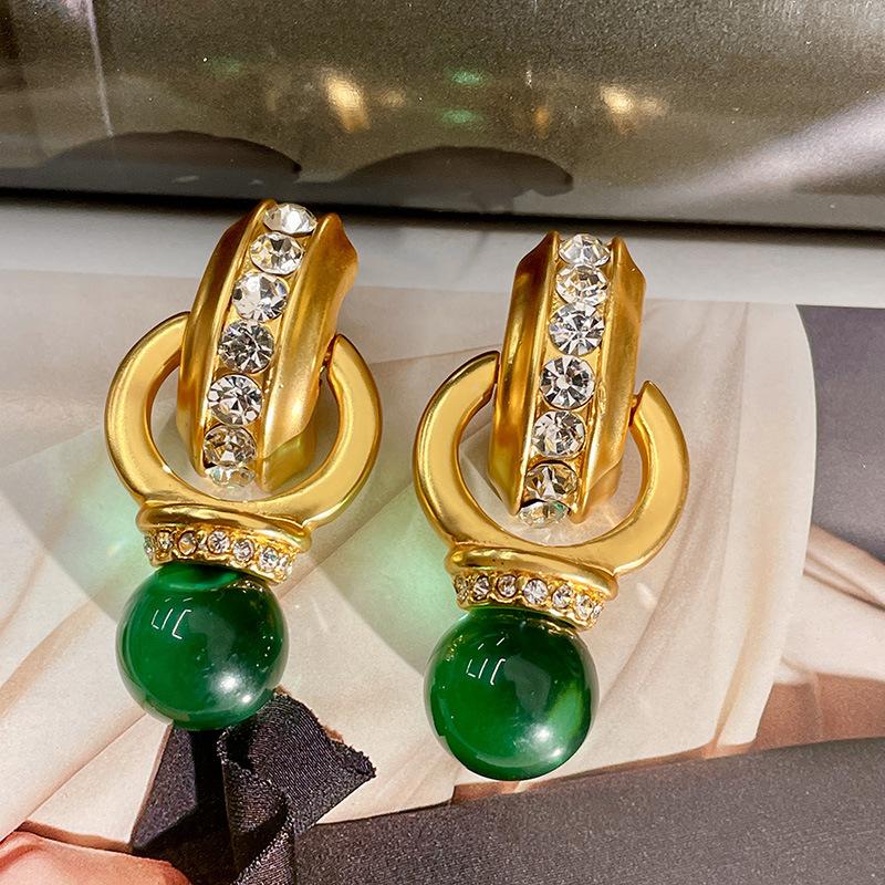 Classic Middle Women Girls Enamel Flower Earrings Ear Clip Vintage Elegant Lady High-end Party Banquet Accessories Jewelry