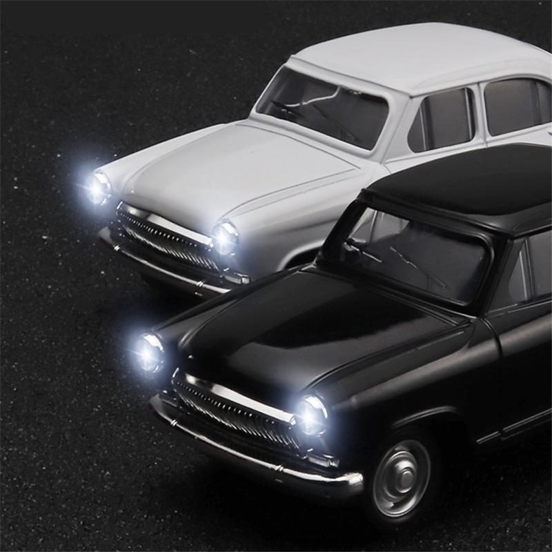 1/43 Russia Volga 21 Alloy Vintage Car Diecasts Metal Toy Classic Vehicles Model Miniature Scale Pull Back Collection Kids Gift