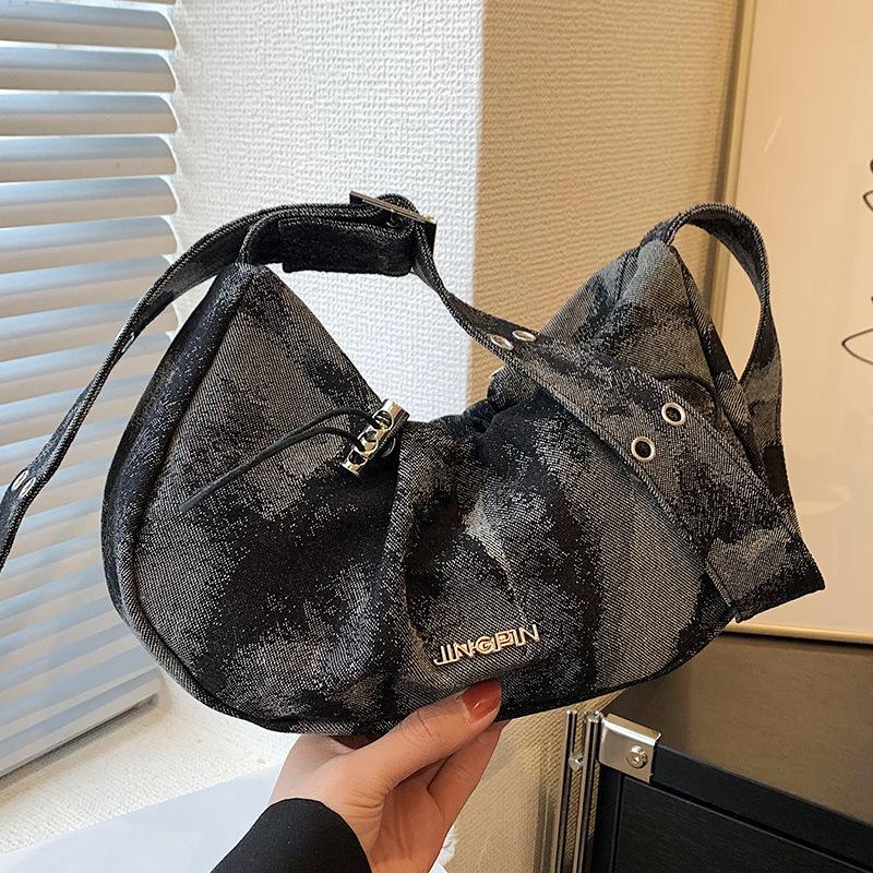 

Сумка из холста с принтом в виде пятен чернил для женщин, летняя, новая, плиссированная, через плечо, в виде облака, элегантные модные сумки