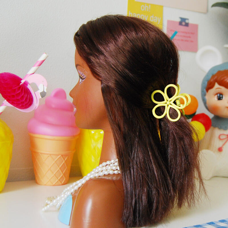 Flower half-bundle hair clip (1) Mint