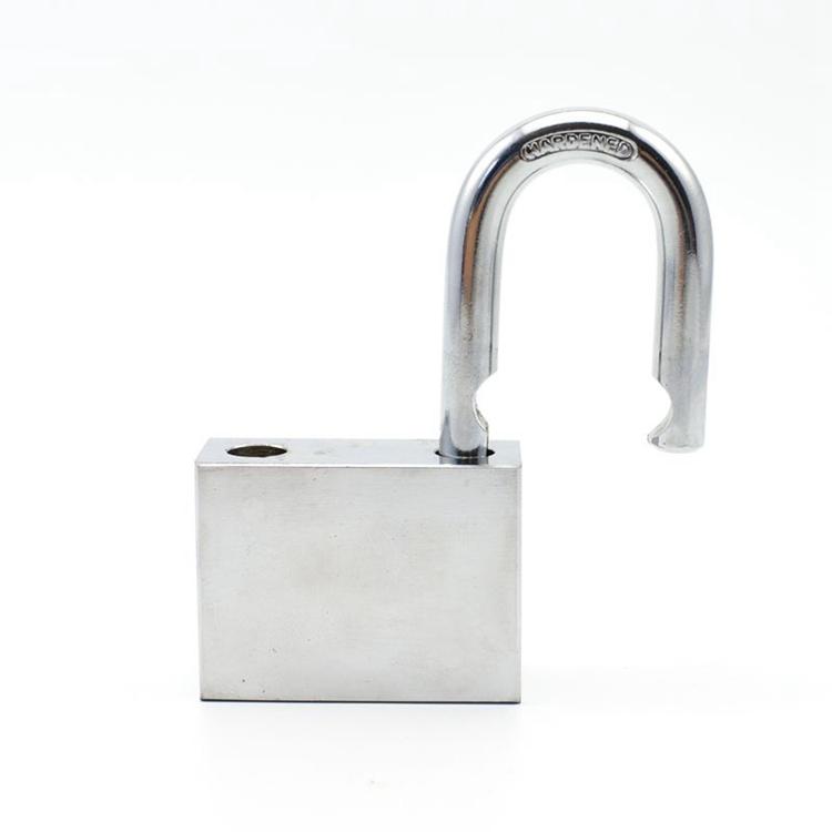 Beugel Hangslot met Pantserijzeren Padlock met Vierkante Sleutel Chroomafwerking 50mm Afmeting en Rondrand Behuizing Diefstalbeveiliging