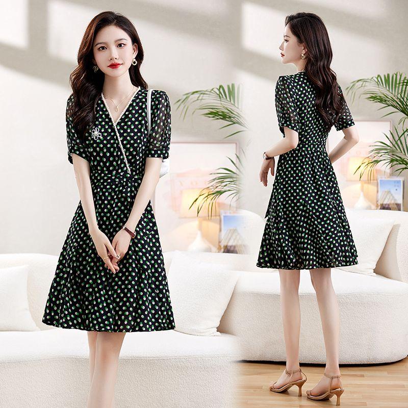 

Famous Brand Classy Luxury Summer Shoelace Silk Dress Green XL