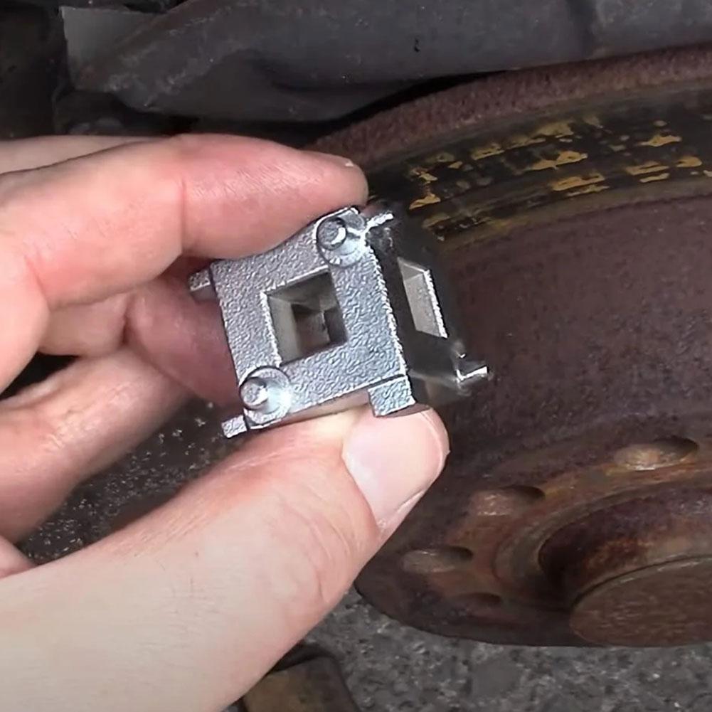 Universal Brake Cylinder Adjustment Group For Vehicles With 4 Wheel Disc Brakes Rotates Piston Back Brake Car Repair Tool