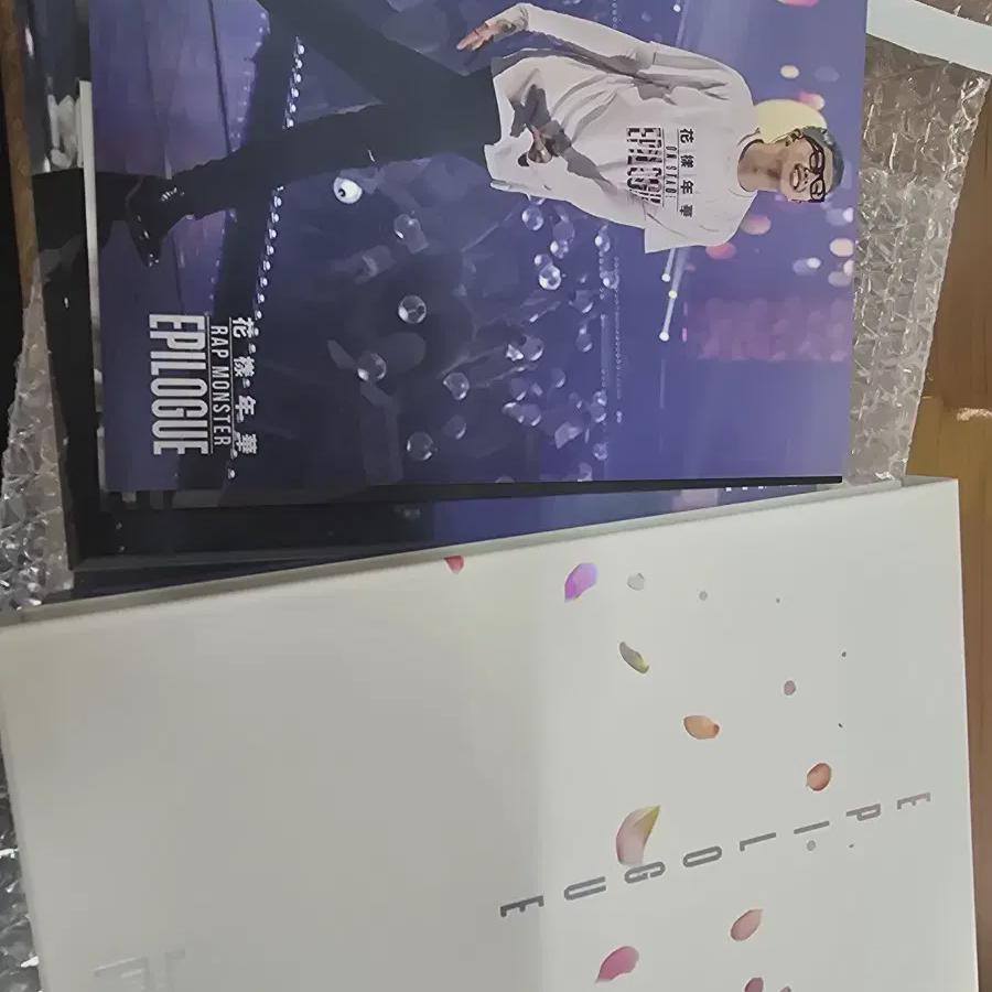 

Bulletproof Bts Хуаян Ёнхва на сцене Эпилог Blur