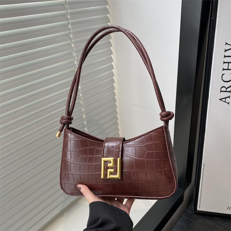 

Весна новая персонализированная сумка-багет модный тренд нишевый дизайн женская текстурная на плечо мессенджер