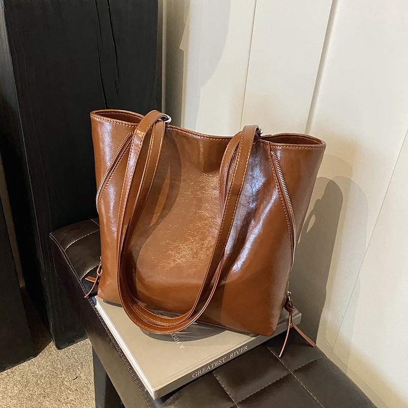 Fashion Large Capacity Red Tote Bags For Women  New Shopping Travel Single Shoulder Handbags Simple Casual Students Backpack