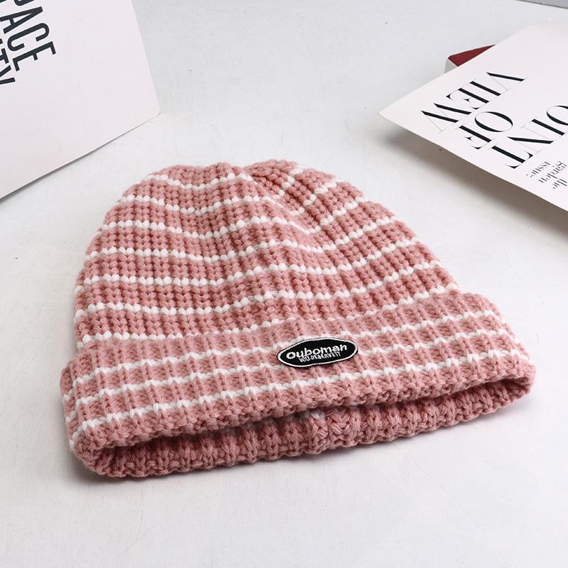 

Новая корейская версия универсальной вязаной шапки для женщин, модная теплая полосатая шерстяная шапка, защита ушей для большой головы, холодная шапка M（56-58cm）