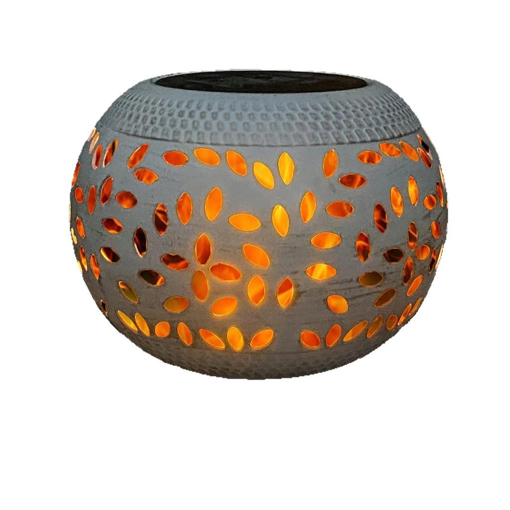 Solar Schmiedeeisen Garten Aschenbecher Ornament: Ausgehöhlte Hofleuchte für Innen-/Außenbalkon und Villa-Landschaftsdekor.