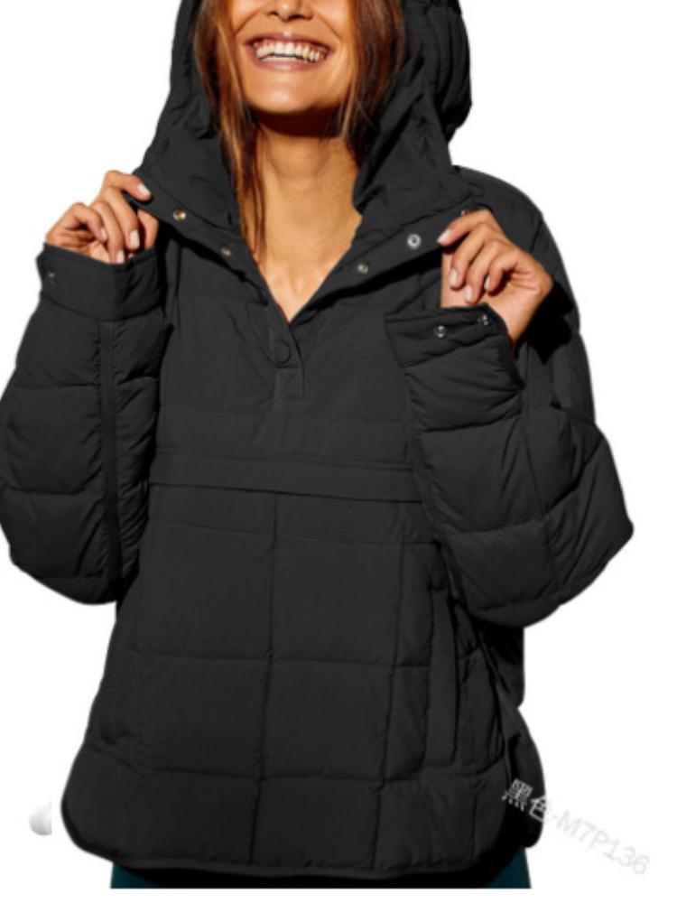 

Женская стеганая куртка-пуховик с капюшоном и воротником-стойкой, карманом на молнии, рукавами реглан, темно-зеленого, бежевого, фиолетового, светло-голубого, черного цвета 5XL чёрный