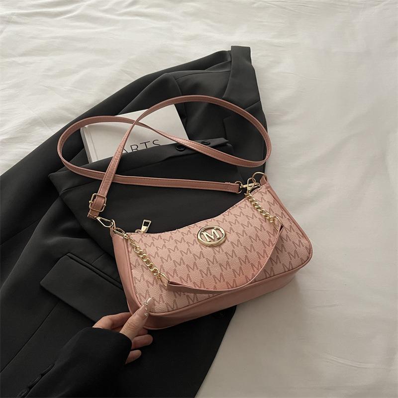 Today's fashionable small bag women's new niche underarm bag personalized single shoulder oblique span women's small square bag