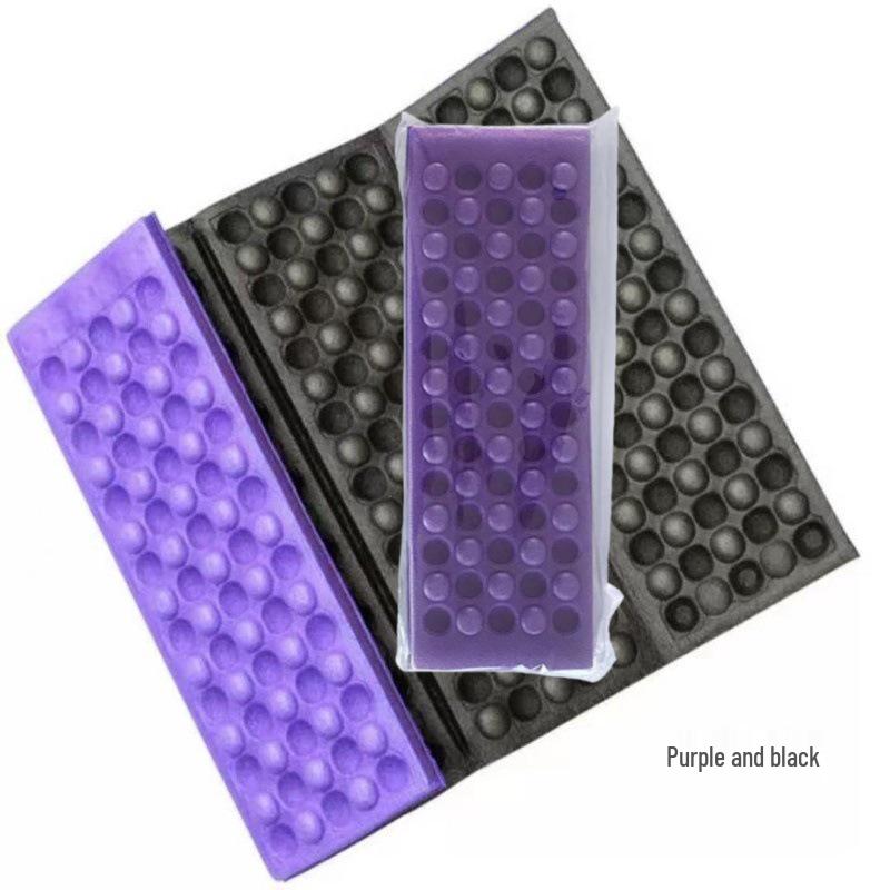 XPE Four-Fold Portable Outdoor Seat Cushion: Moisture-Proof Honeycomb Egg Crate Picnic Mat with Foam Insulation