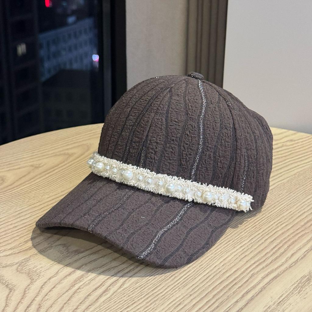 New Hat Women's Spring and Autumn Baseball Cap Fashion Pearl Cap Travel Leisure Versatile Sports Trend