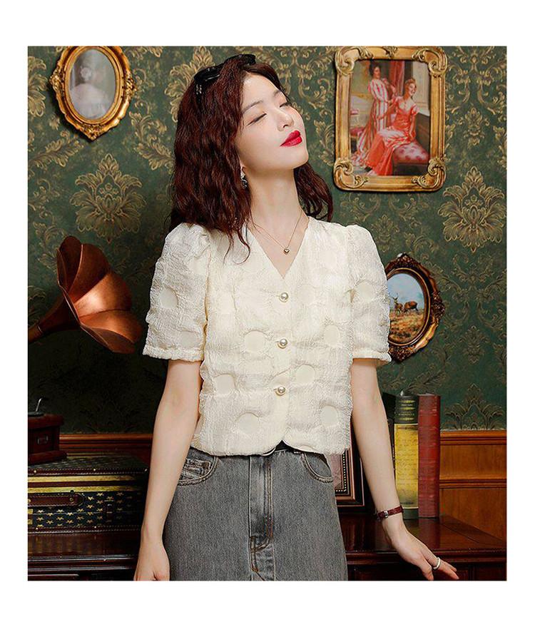 2026 Spring/Summer New Collection: Advanced, New Chinese Style, Simple, Slim, Comfortable, Versatile, V-neck Shirt for Women