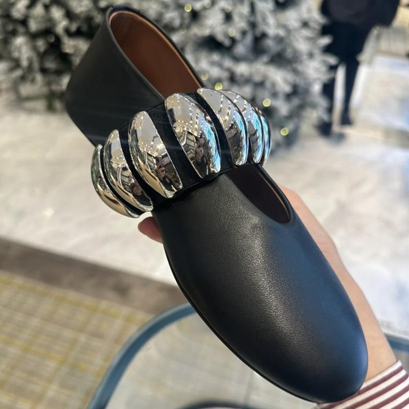 Cowhide version New European and American round head one-word buckle foot flat shoes genuine leather flat women s single shoes ballet shoes metal 35 чёрный 6739₽