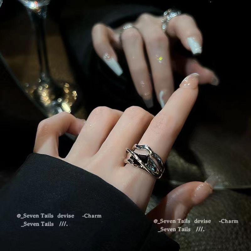 Geometric cold black simple ring niche design fashion personality high sense open ring Internet celebrity female tide