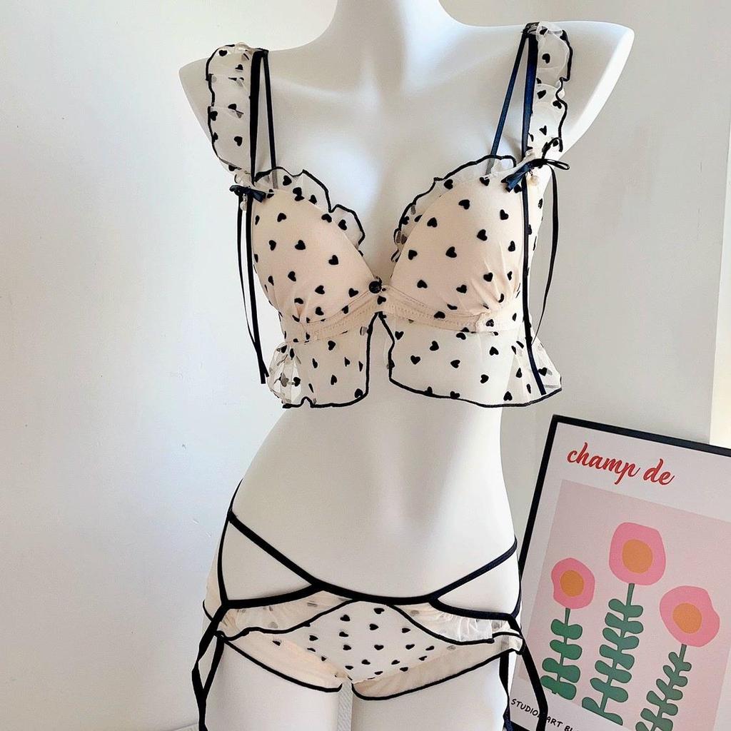 Japanese Style Lace Wirefree Push-Up Lingerie Set for Women - Sweet & Sexy Bra for Small Chest