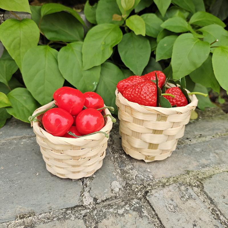 

Маленькая плетеная из бамбука корзина для цветов и хранения Small Diameter 7.5cm x Height 6cm