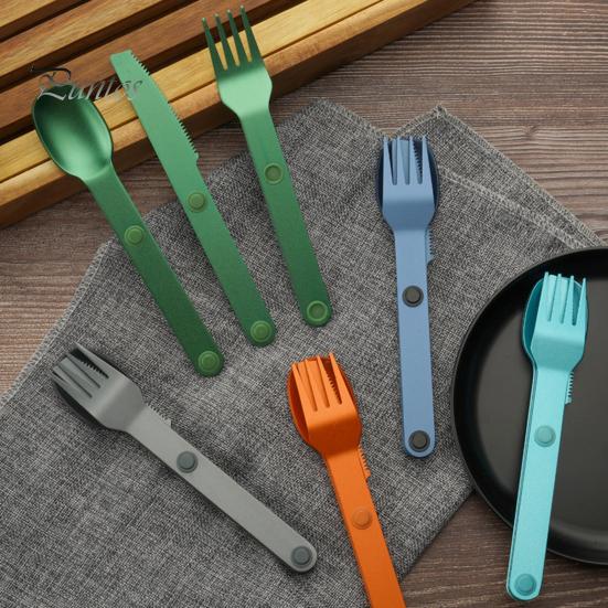 Sada magnetických náčiní Kovové příbory Potravinářské leštěný povrch BPA Free Venkovní cestovní Nůž Vidlička Lžíce Sada Camping Utensils