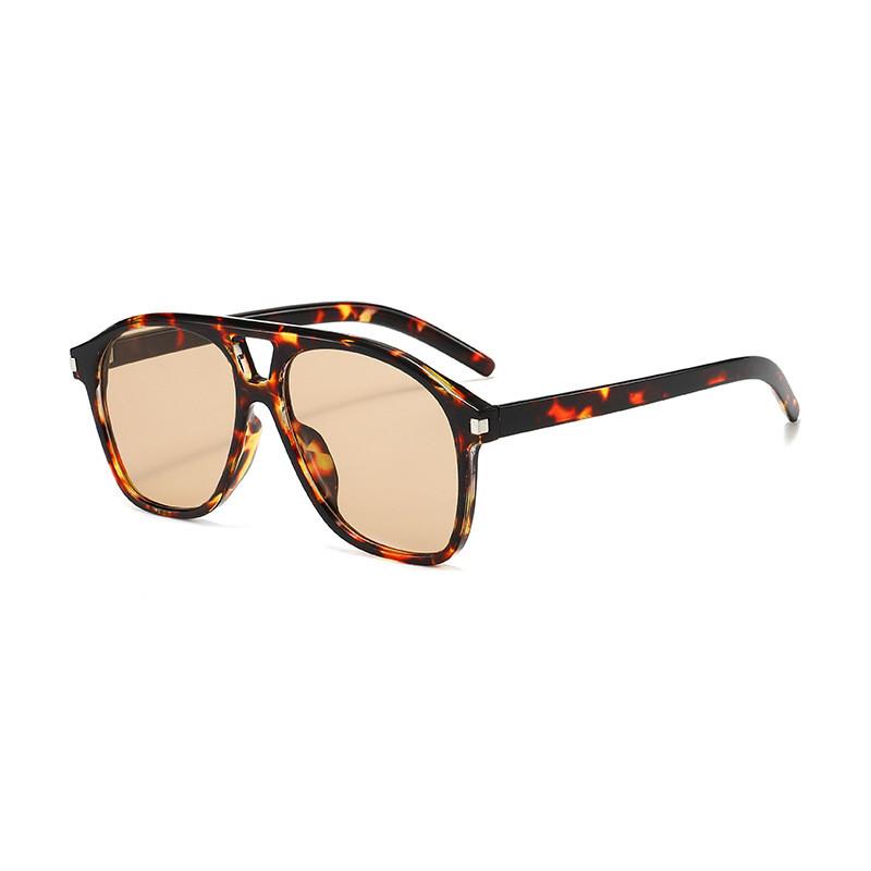 Modern Sunglasses With Leopard Print Frames And Uv400 Protection For Outdoor Activities