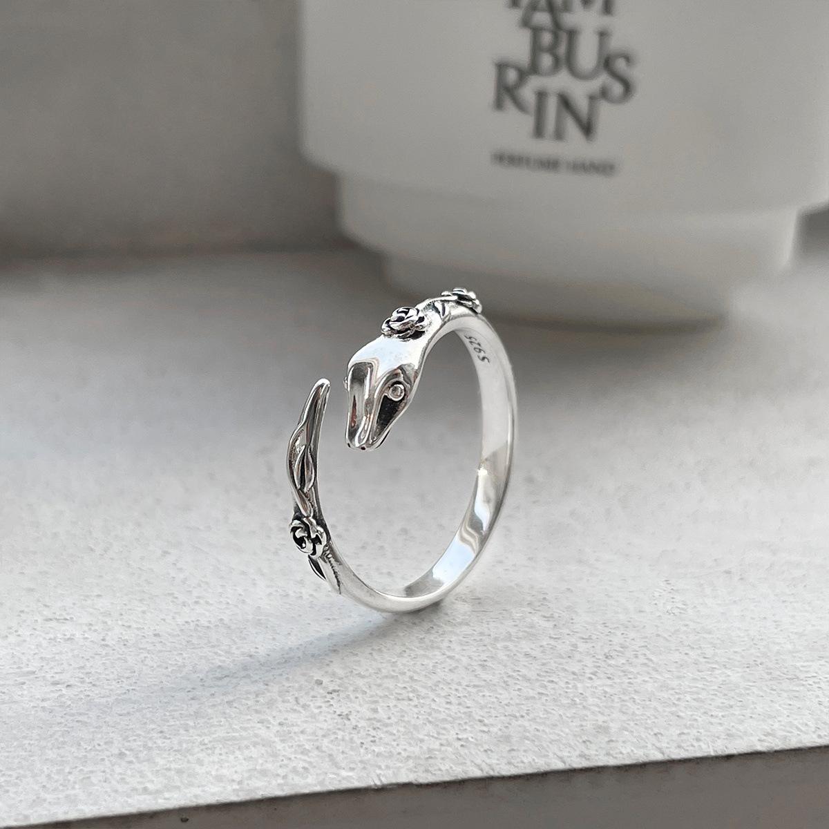 

Кольцо Ouroboros Rose из стерлингового серебра 925 пробы для женщин, ретро, таинственное, высокое, холодное, указательный палец, уникальное, нишевое кольцо 925 sterling silver