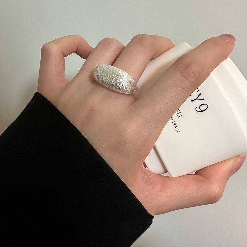 Fashionable Korean Inspired Adjustable Geometry Ring For Women With Unique Textured Finish