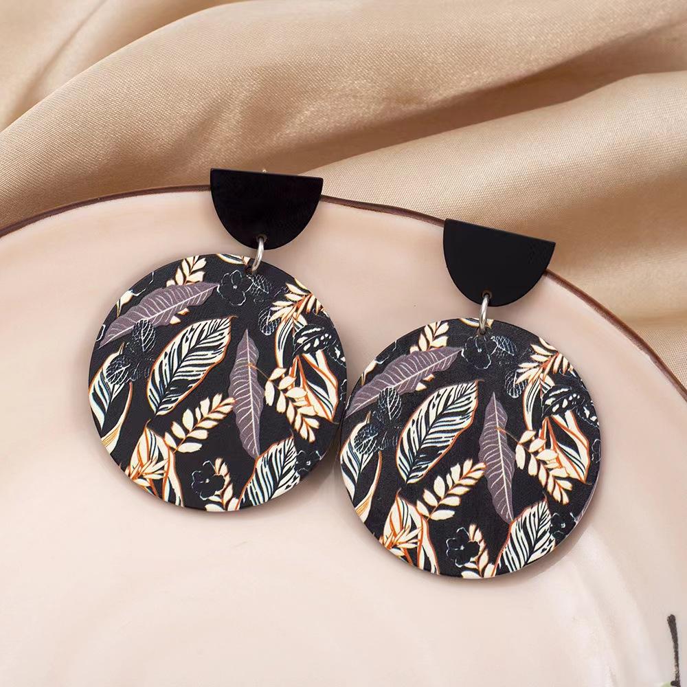 Sexual Design Sense Fashionable Three-dimensional Printing Temperament Color Blocking Women's Round Vintage New Acrylic Leaf Earrings