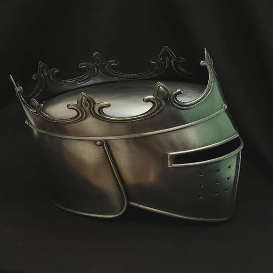 Handgefertigter Stahl Königinnenkrone Helm: Tragbare Damenrüstung für LARP Cosplay