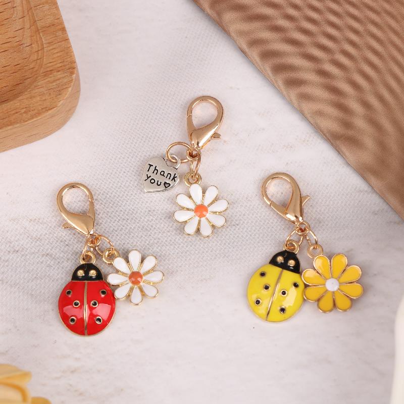 1/3Pcs Creative Blessing Card Colorful Flower Ladybug Keychain Drip Oil Little Daisy Sunflower Backpack Pendant Accessories