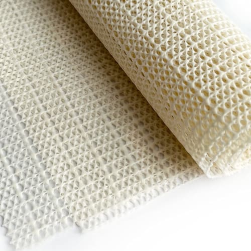 REDREAM Non-Slip Mat for Carpets and Mattresses. Prevents floor scratches while dampening vibrations and noise (approx. 90x135cm).