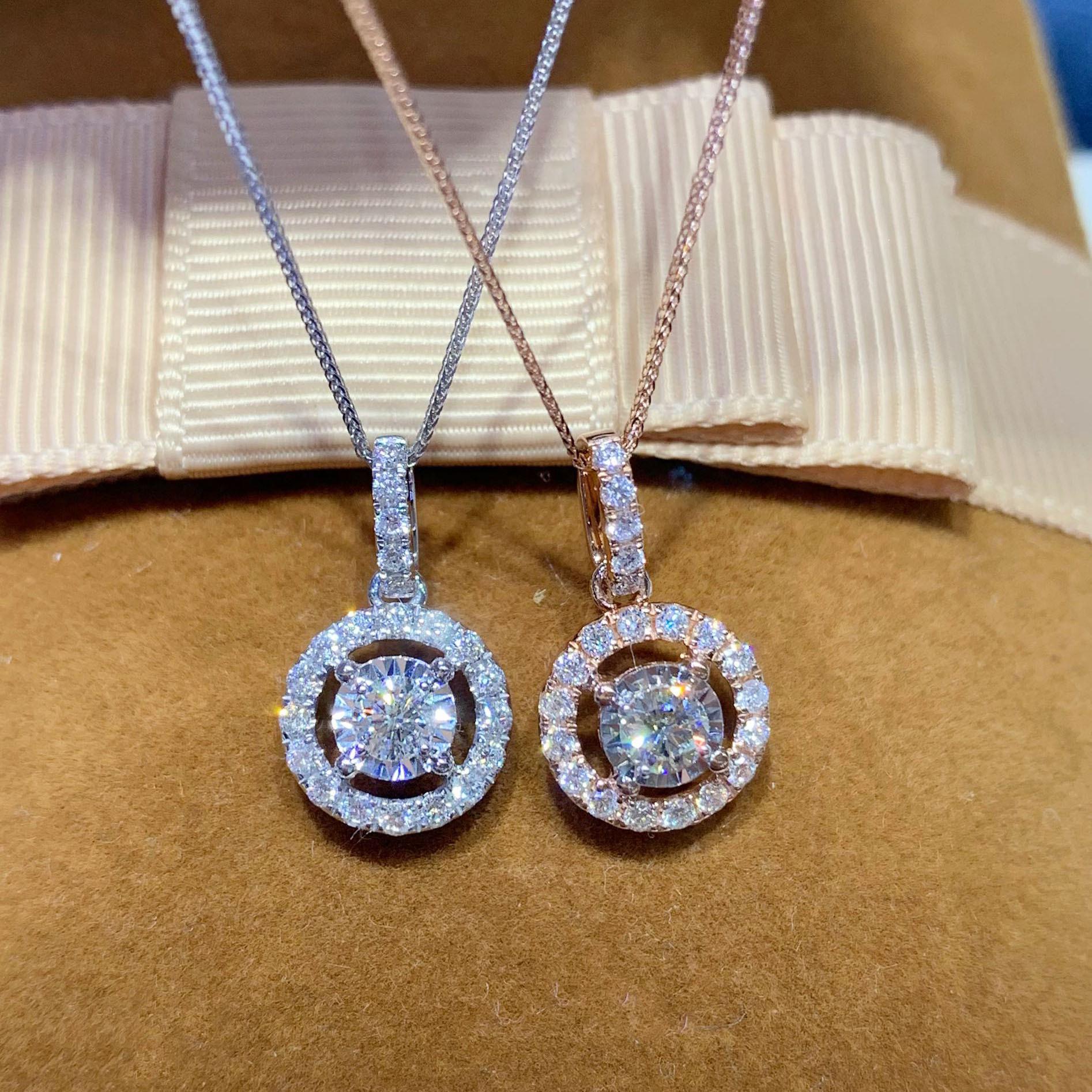 

Trendy Light Luxury S925 Sterling Silver Diamond Pendant Necklace for Women 925 Silver