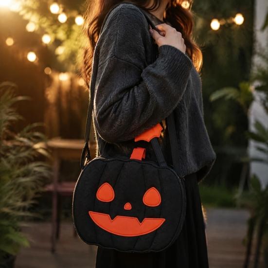 Cosplay Costume Accessory Cute Pumpkin Crossbody Bag, Halloween Trick or Treat Fashionable Novelty Bag Lightweight Purse with Adjustable Strap