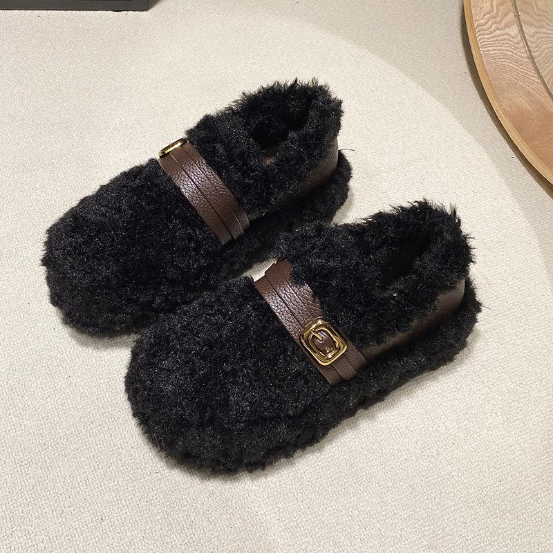 Lamb wool shoes women's outer wear 2025 new autumn and winter one-pedal women's shoes velvet warm beanie shoes gentle cotton shoes