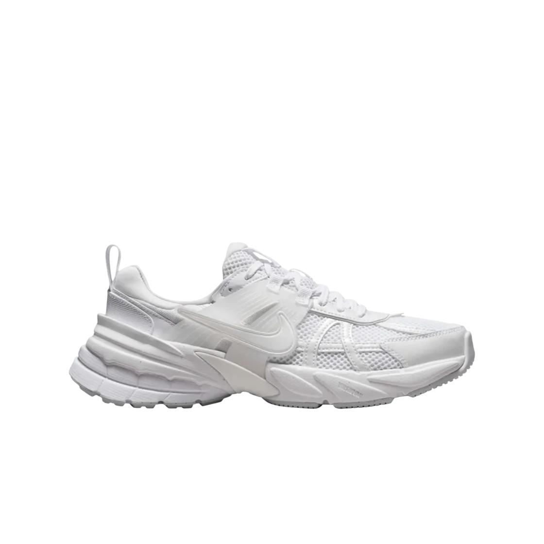 Женские кроссовки Nike V2K Run Triple White FD0736-113 35.5