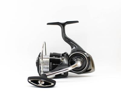Daiwa Angelrolle 24 Luvias PC LT3000 (9030)