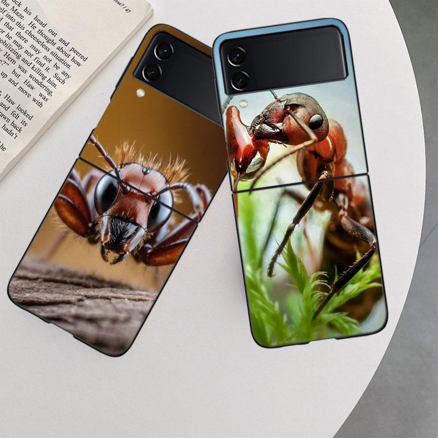 Red Fire Ants, Worker Ants Phone Case For Samsung Z Flip 7 6 5G Galaxy Z Flip 5 4 3 Black Hard Cell Cover Luxury PC Shell Coque