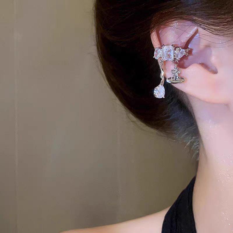 Tassel Luxury Clip-On Elf Ear Cuffs na jesień/zimę – Eleganckie kolczyki bez przekłuwania dla kobiet