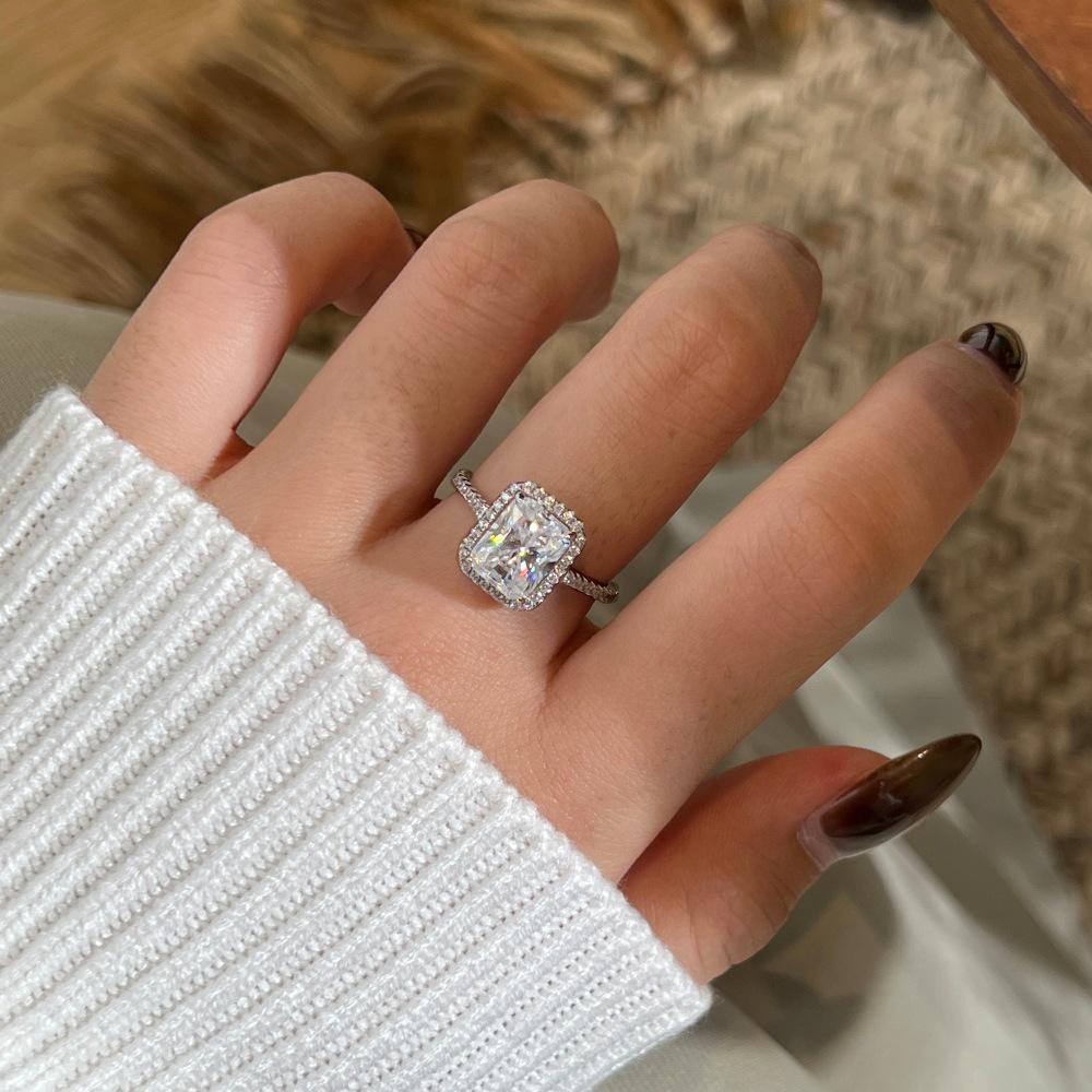 Stilvoller S925 Sterling Silber Ring für Mädchen - Leichter Luxus, Super Glänzend, Modern für den täglichen Gebrauch