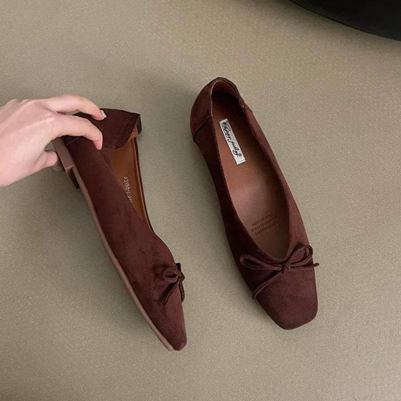 Fashion SUOJIALUN 2025 New Brand Women Flat Shoes Fashion Round Toe Shallow Slip On Boat Shoes Soft Flat Heel Outdoor Dress Single Shoes