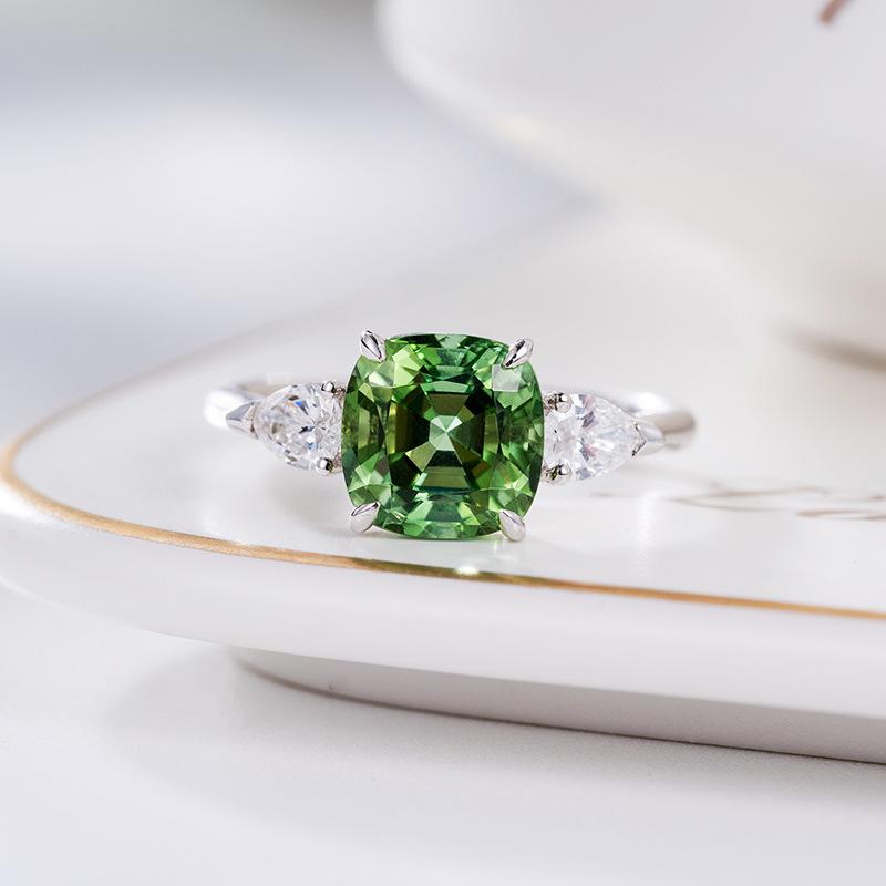 Imitation Natural Green Tourmaline Square Diamond Ring, Temperament Apple Green Daily Beauty Treasure Open Ring