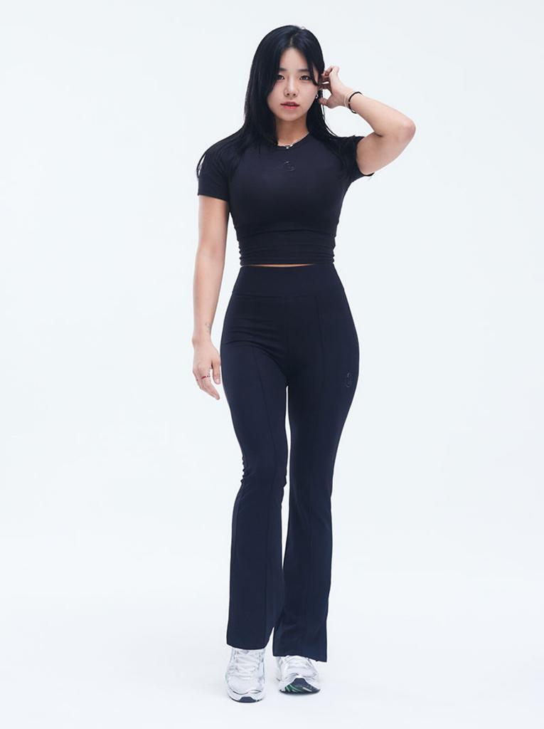 REMOVERSTUDIO Women'S Devil Crop Sleeve [Black]