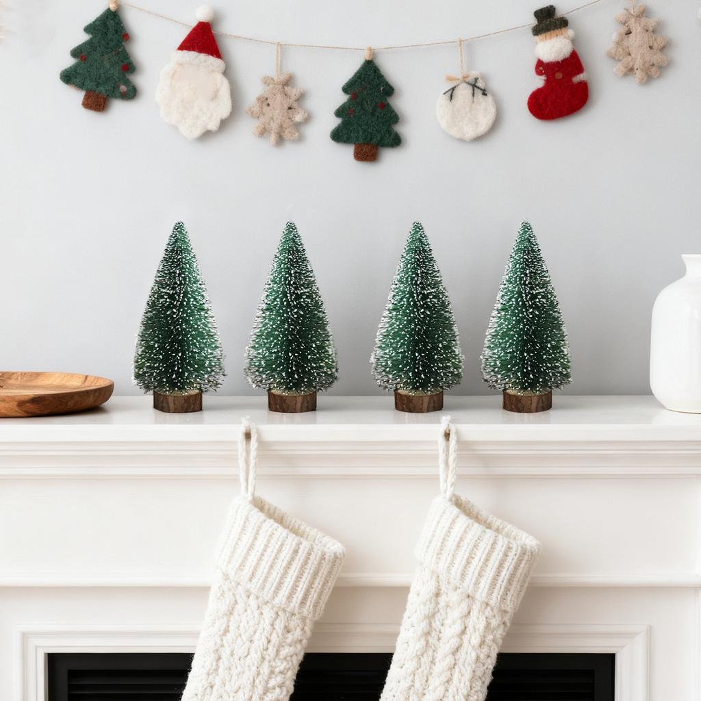 Juldekorationer, nålar, julgranar, små hushållsbordsdekorationer.