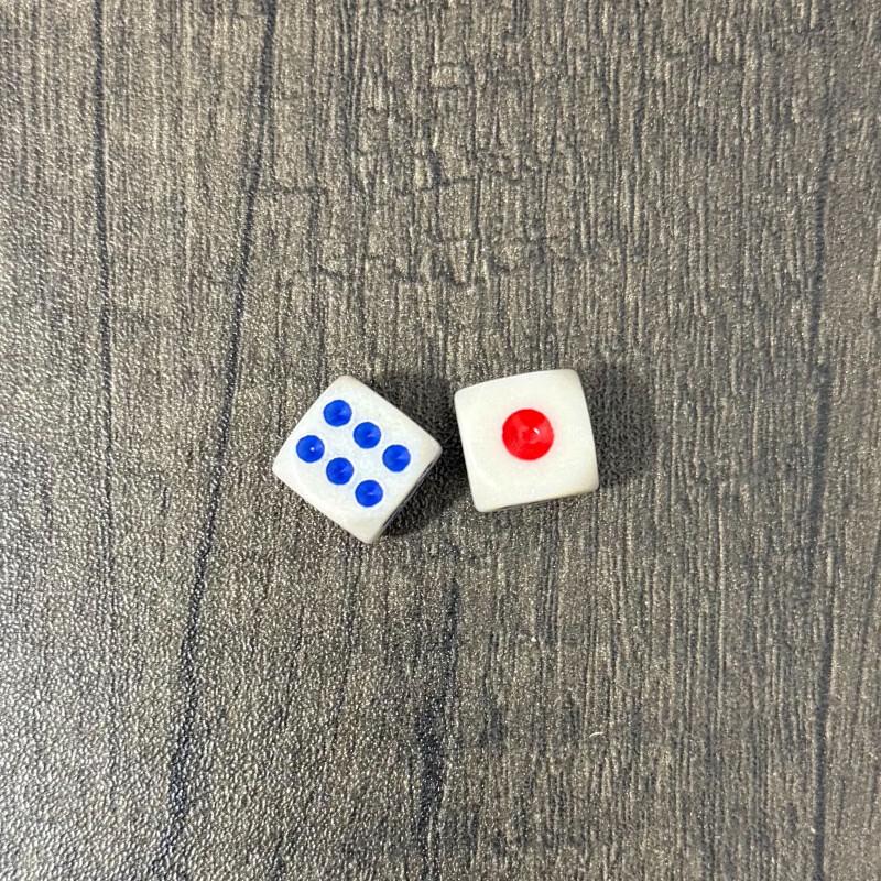 Sanhe Thickened Waterproof Playing Cards with Dice