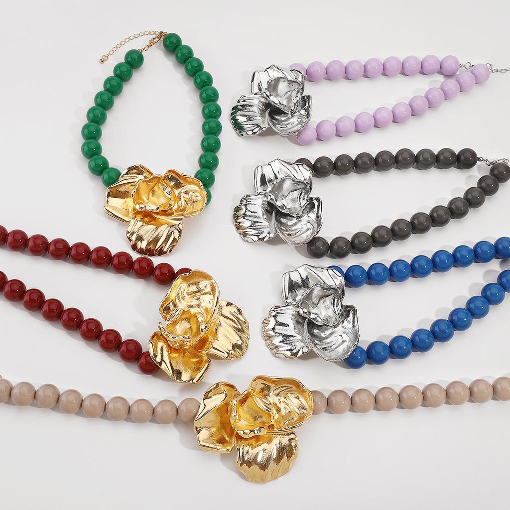 Tooxika Exaggerated Personality Flower Pendant Necklace Women Sweet Atmosphere Multi-coloured Beaded Necklace