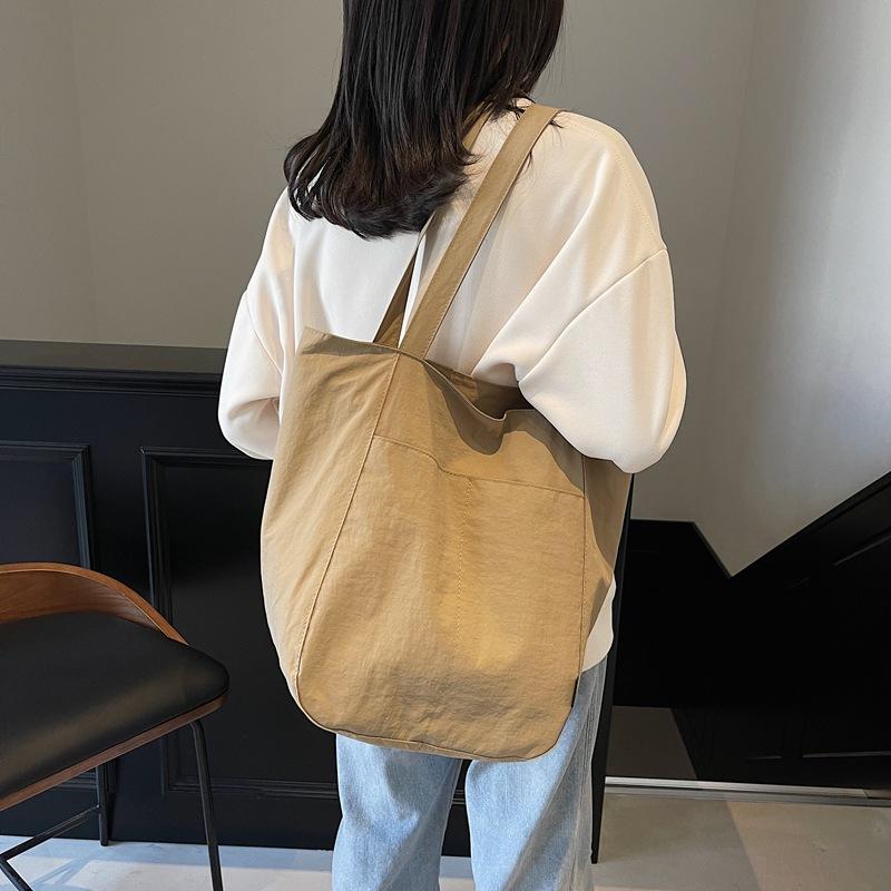 Japanese Aesthetic Foreign Style Personality Casual Shoulder Bag Female Student Class Handbag Niche Commuter Tote Bag