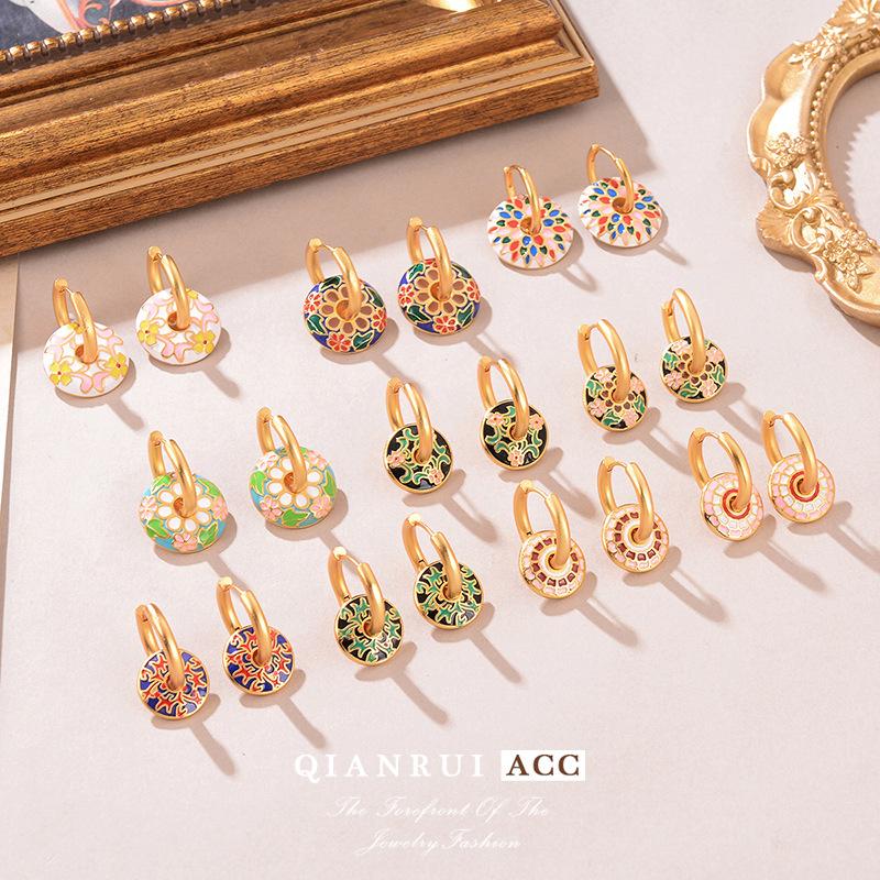 Vintage enamel painted medieval vintage ear buckle 925 premium light luxury flower earrings round court style earrings