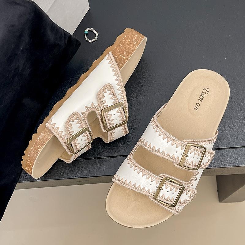 

Women wear half slippers 2025 spring new Korean version of Internet celebrity belt buckle beach open-toed leather flat bottom one-word 35 белый